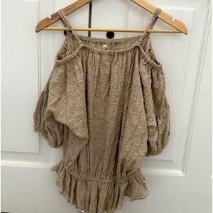 Off the shoulder Free People top. Shoulder straps
